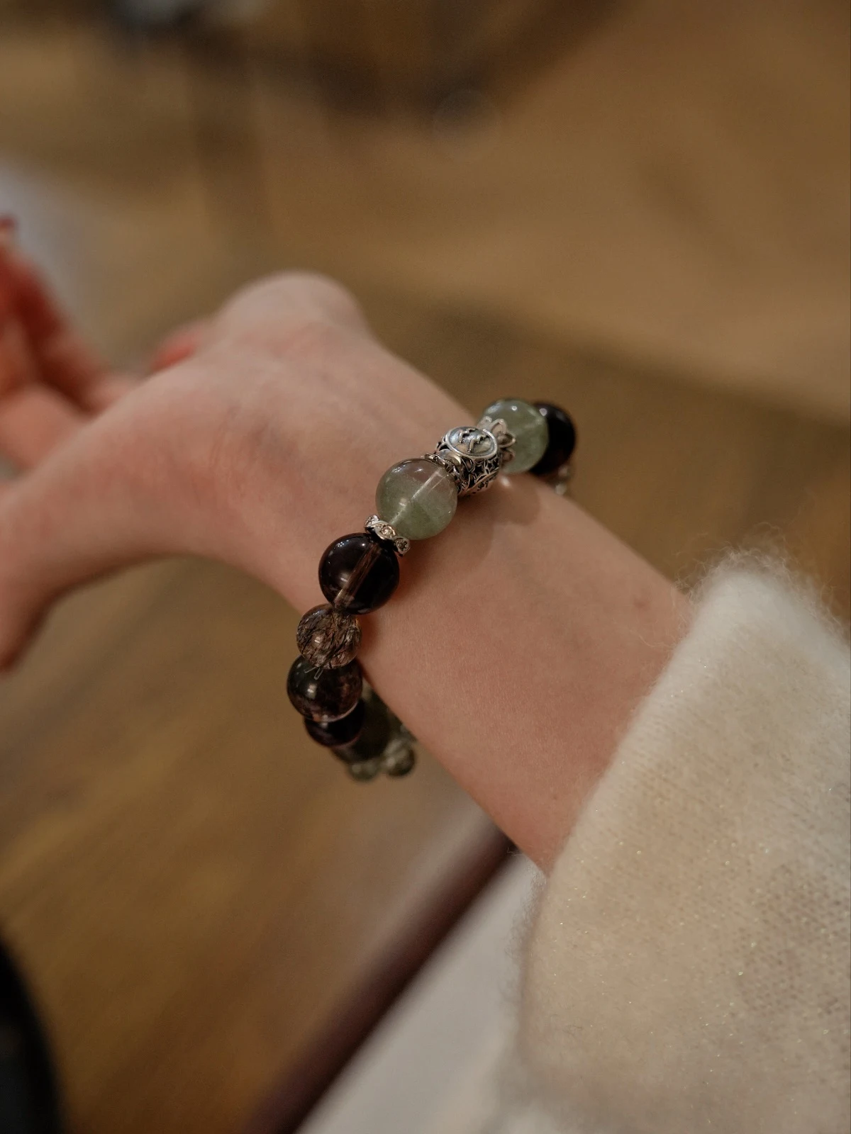 Aquarius Zodiac Crystal Bracelet – Green Vitality & Black Gold Super 7 Healing Stone Bracelet for Courage, Self-Empowerment, and Harmony