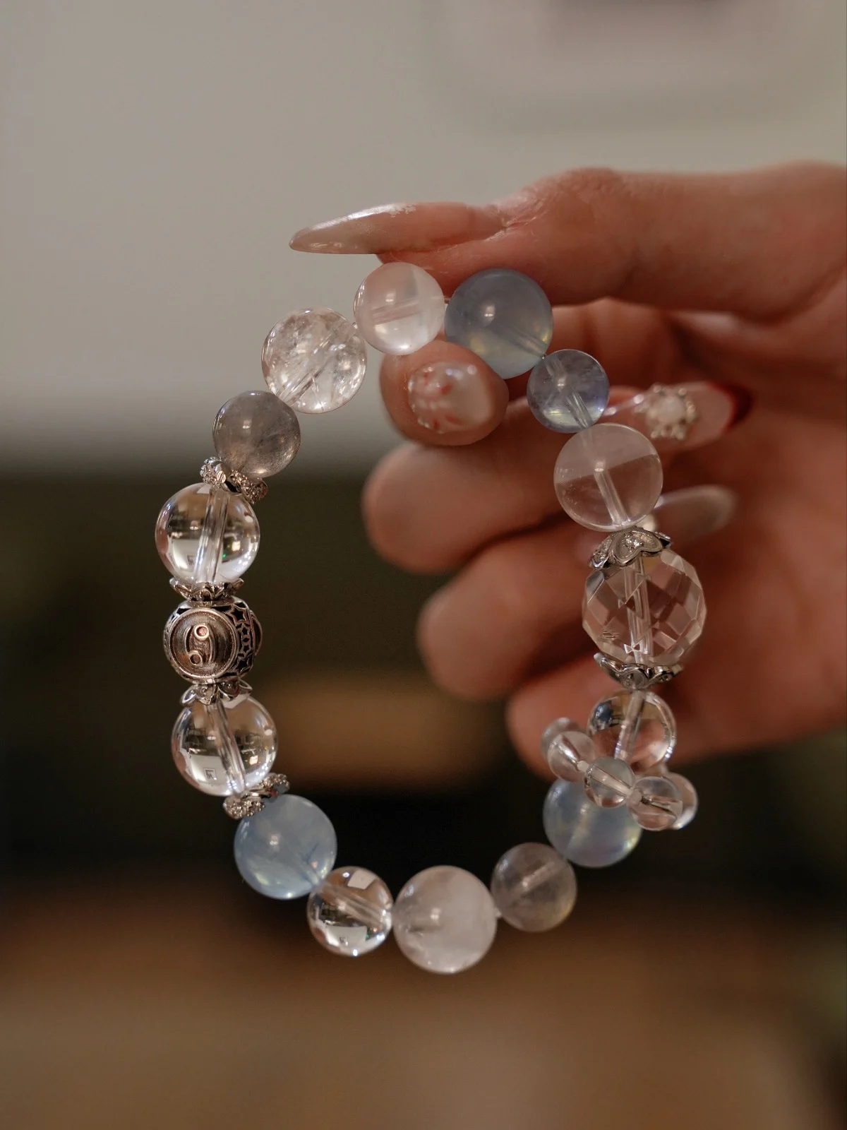 Cancer Zodiac Crystal Bracelet – Moonlit Clarity & Aquamarine Armor for Emotional Protection and Inner Renewal
