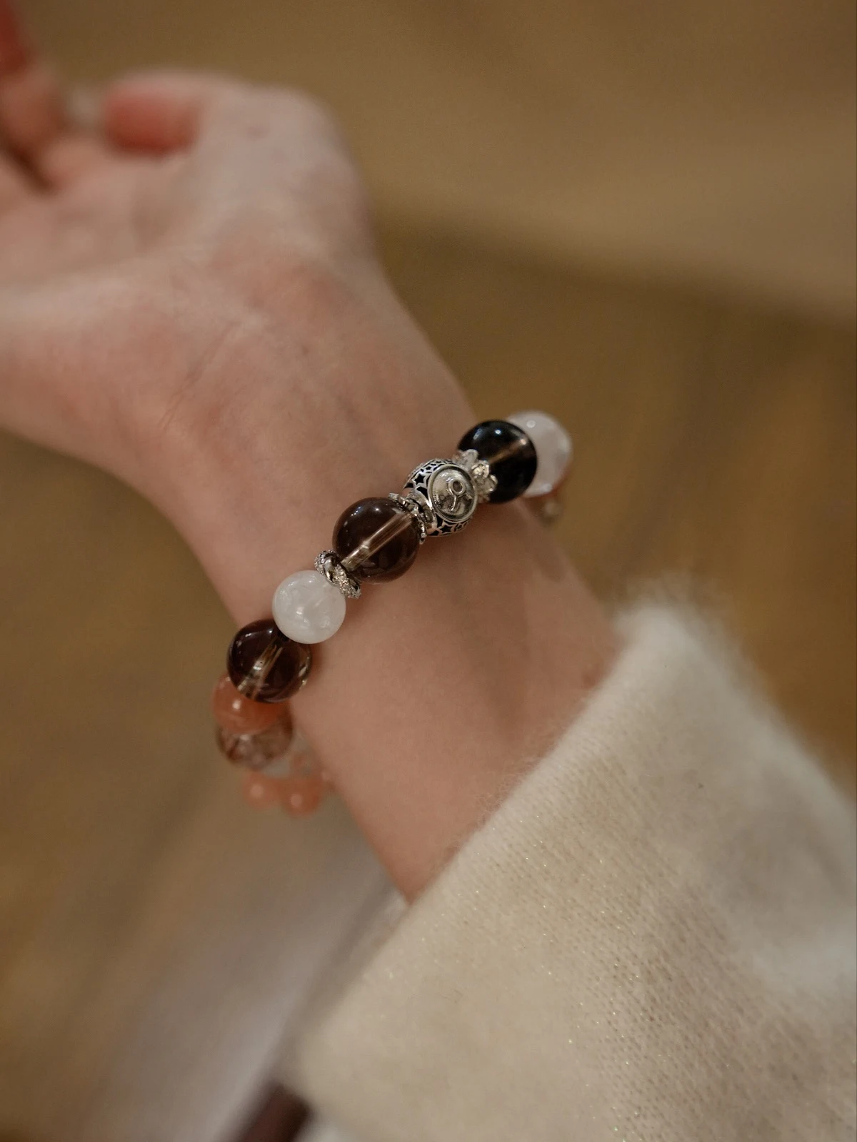 Taurus Zodiac Crystal Bracelet– Smoky Quartz Clarity & Sunstone Harmony for Grounded Empathy and Collaborative Energy