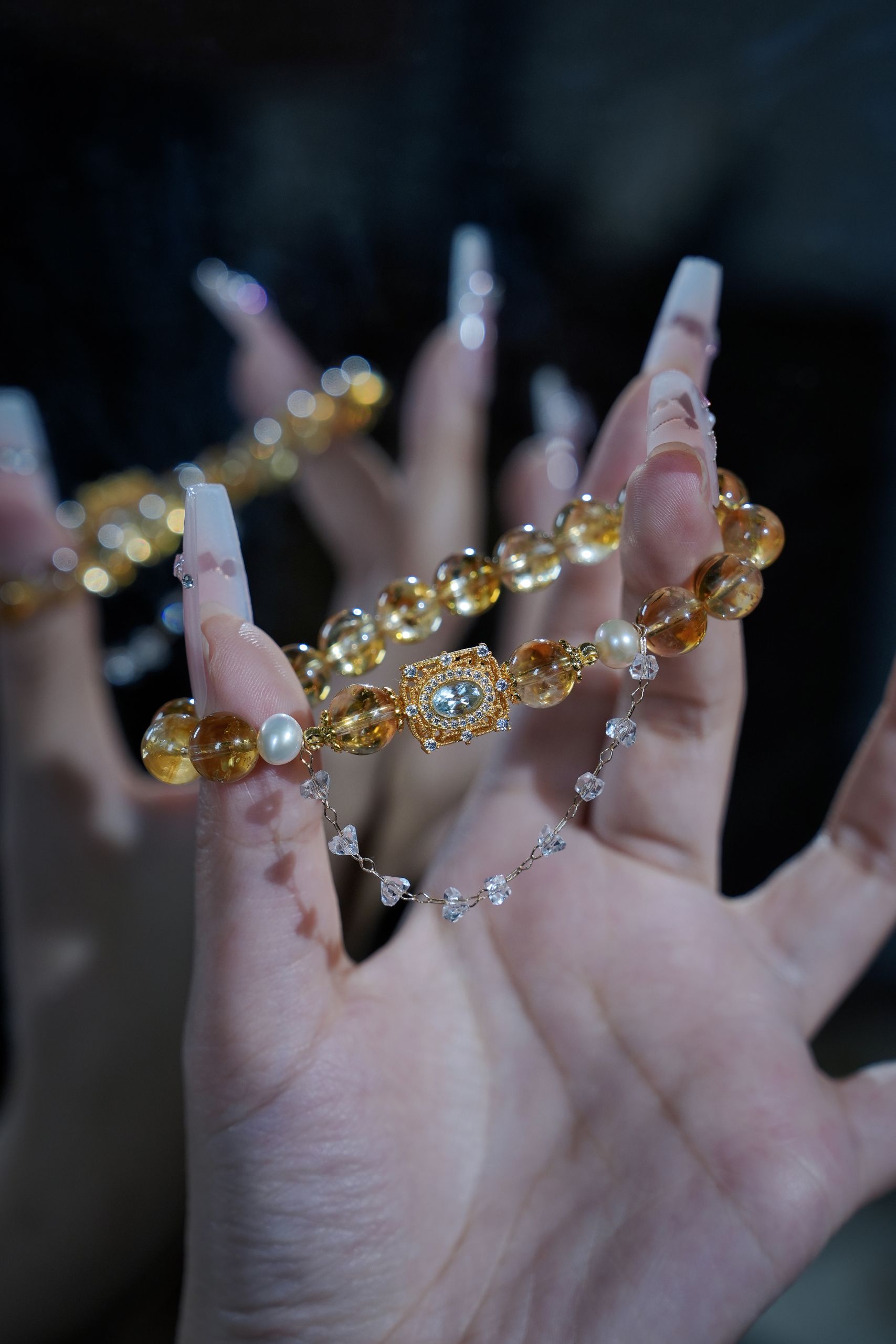 “Golden Wealth Flow Crystal Bracelet – Prosperity & Serene Confidence”-220
